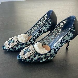 Manolo Blahnik Hangisi Pumps